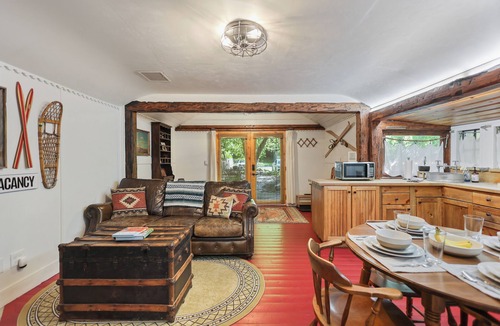 Snowbird Cabin | Charming Creekside Cabin Near Sundance– Mountain Views & Family-Friendly Comfort