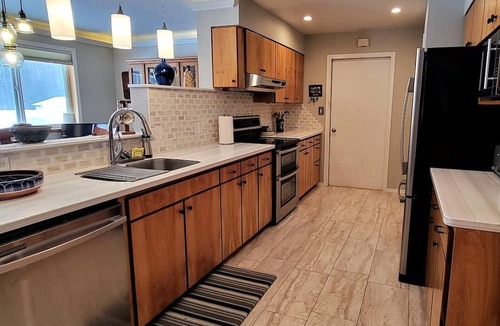 Bear Creek House | Charming Creekside Retreat Near Kenai Fjords in Seward, Alaska
