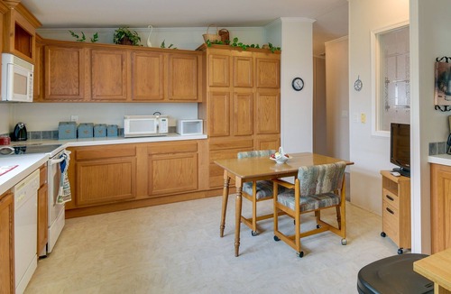 Fruitland House | Charming Crescent City Home Near Lakes!
