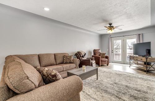 Curtis House | Charming Curtis House: Large Deck w/Lake View!