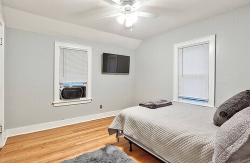 Southside House | Charming Cuse home close to downtown & university
