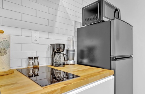 Auburn Apartment | Charming Dacula Hideaway