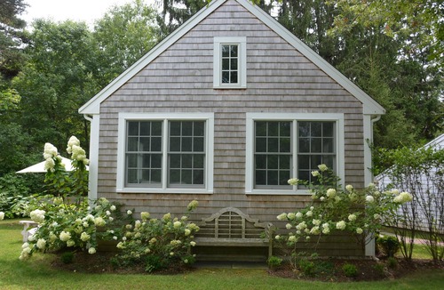 Duxbury Cottage | Charming designer cottage, located in historic, coastal Duxbury.