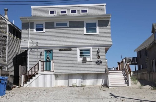 Minot House | Charming! Direct ocean front house on private Minot beach in Scituate Sleeps 11.