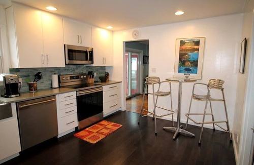 Country Club Estates House | Charming Dog-Friendly Beach Home with In-Law Suite & EV Charging, Walk to Beach!