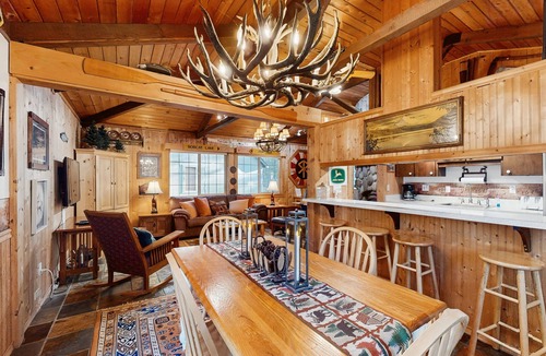 Sunriver Cabin | Charming dog-friendly cabin with hot tub,pool, & SHARC passes