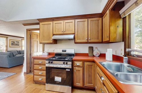 North Chatham House | Charming Dog Friendly North Chatham Ranch