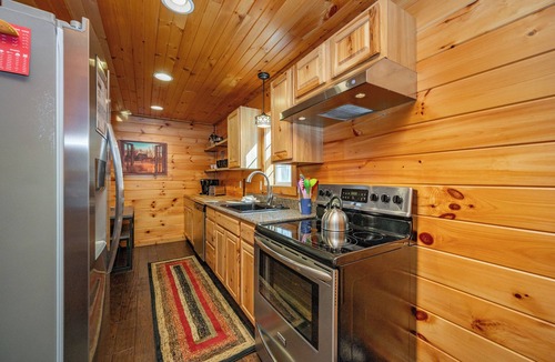 McHenry Cabin | Charming Dog Friendly Retreat w/Fire Pit & Hot Tub
