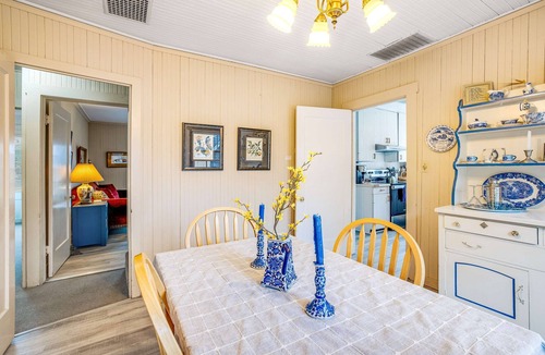Gearhart House | Charming dog-friendly cottage with sauna, easy beach access, deck & yard