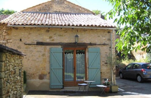 Monplaisant House | Charming Dordogne Stone Cottage - Entire Home, Renovated Living Room, Updated Kitchen - Near Wineries