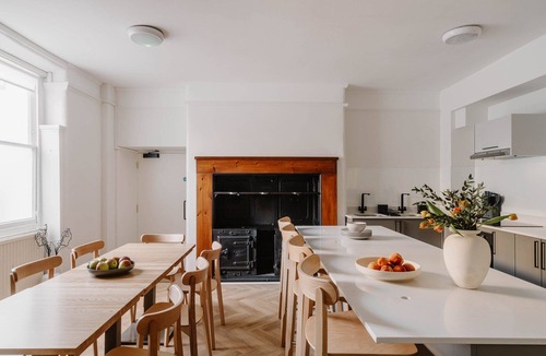 St. Pancras Apartment | Charming Double Studio Retreat