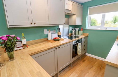 Sandown Cabin | Charming Downs View Chalet in Sandown Bay