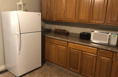 Wabash House | Charming Downtown 2 BR Cottage Walk to Honeywell, Dining & Shops