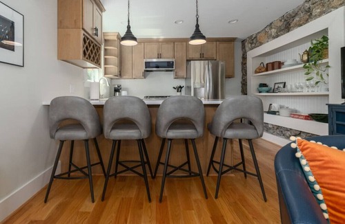 Lexington House | Charming downtown Lex cottage, walk to WLU, VMI