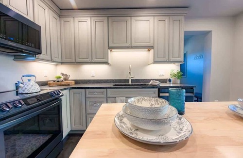 Salida House | Charming Downtown Salida Home w/Fenced Yard & BBQ