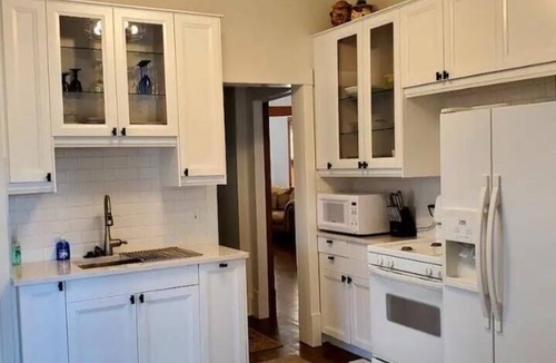 Dundee-Happy Hollow Historic District House | Charming Dundee 2 bed 1 bath