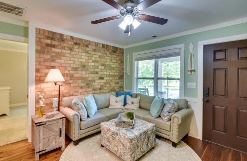 Watkinsville House | Charming Duplex: 12 Mi to UGA & Sanford Stadium!