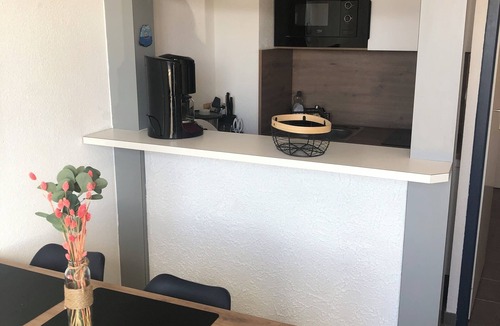 Saint-Nic Apartment | Charming duplex with sea view