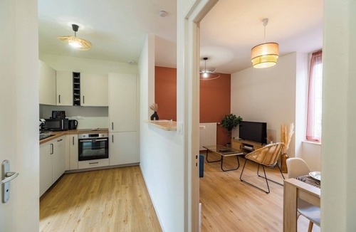 Guingamp Apartment | Charming Duplex with Jacuzzi, Guingamp Center