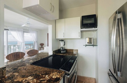 Cotton Valley House | Charming East Guesthouse - Panoramic Sea Views