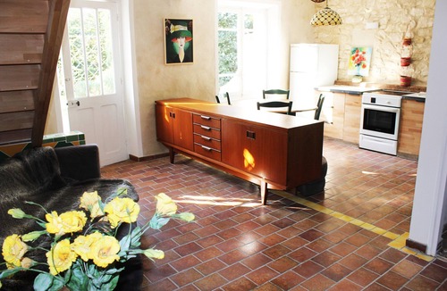 Monteux House | Charming ecological cottage in the middle of a large garden