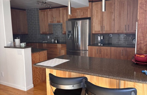 LoDo Apartment | Charming elegant high-rise apartment in heart of Denver.