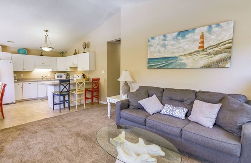 Emerald Isle House | Charming Emerald Isle Escape < 1 Mi to Beach!