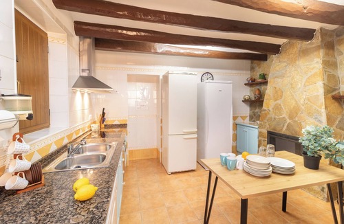 Castellvi de la Marca House | Charming farmhouse for groups