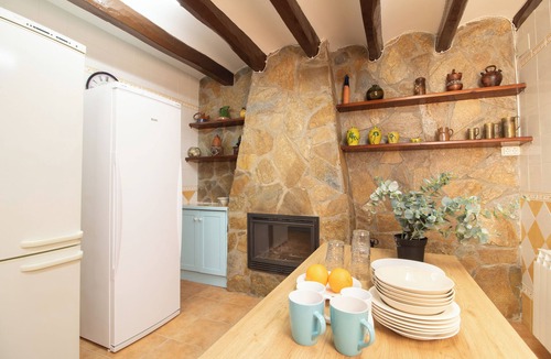 Castellvi de la Marca House | Charming farmhouse for groups