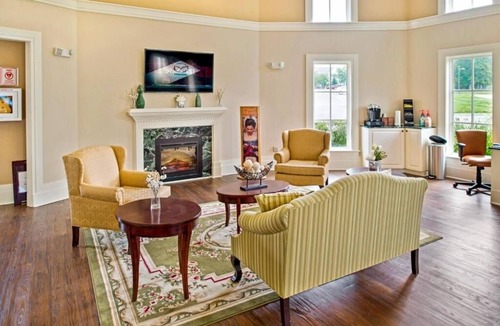 Berkeley Hotel | Charming Escape with Easy Access to Fun & Outdoor Activities