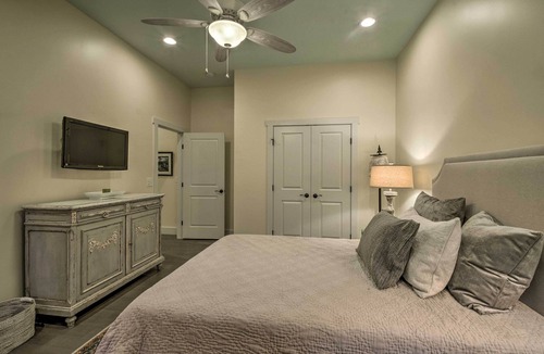 Fletcher House | Charming Fairview Home on 40-Acre Horse Farm!