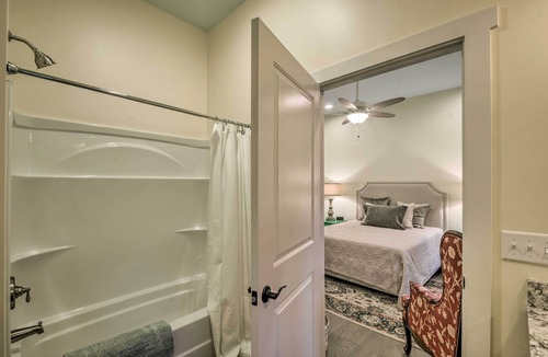 Fletcher House | Charming Fairview Home on 40-Acre Horse Farm!