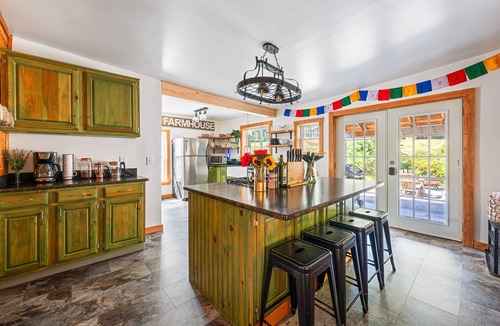 Wilmington House | Charming Farmhouse, Sauna - 4 bedrooms, WiFi, AC in Upper Jay
