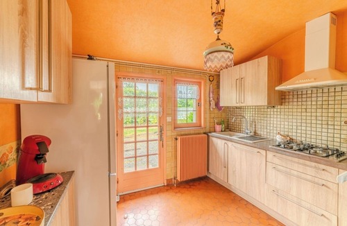 Gueugnon House | Charming farmhouse with swimming pool - calm & nature