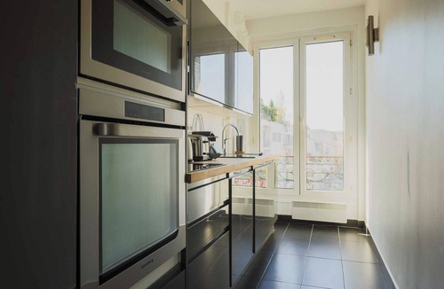 Epinettes Apartment | Charming Flat -1br-4p- Paris 17e