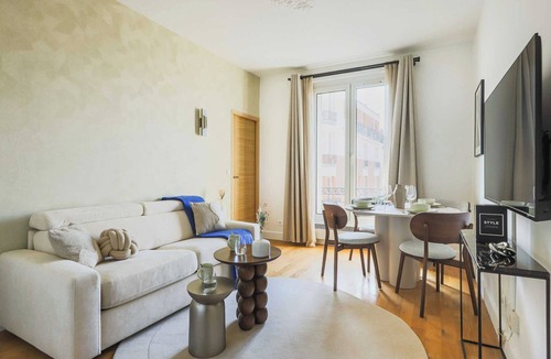 Epinettes Apartment | Charming Flat -1br-4p- Paris 17e
