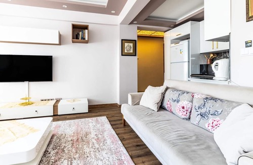 Sisli Apartment | Charming Flat 5 min to Cevahir Mall in Sisli