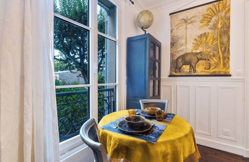 Saint-Victor Apartment | Charming flat in old Paris