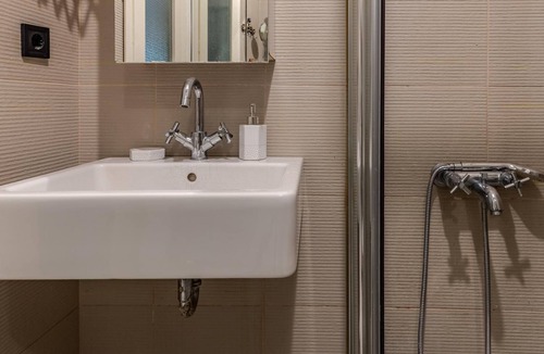 Macka Apartment | Charming Flat w Garden 10 min to Ciragan Palace