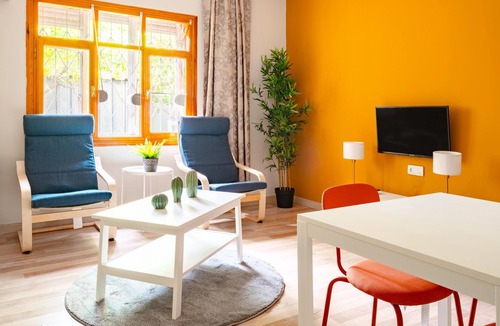 Goynuk Apartment | Charming Flat w Garden, 5 min to Beach in Kemer