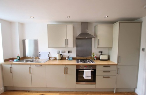Clifton Apartment | Charming flat with private patio in Clifton