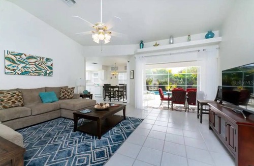 Rotonda Lakes House | CHARMING FLORIDA GETAWAY 3BDR HOME WITH A POOL