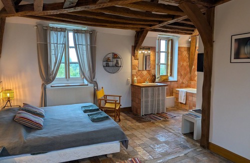 Paucourt Bed & Breakfast | Charming Forest Retreat: Elegant Double Rooms & Family Suite, Near Paris & Fontainebleau