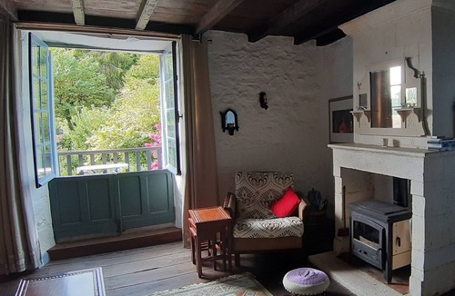 Aubeterre-sur-Dronne House | Charming house in the center of one of the most beautiful villages in France!