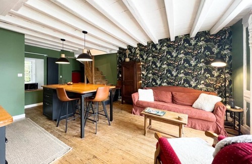 Cherbourg-en-Cotentin Apartment | Charming 2-bedroom apartment in town center