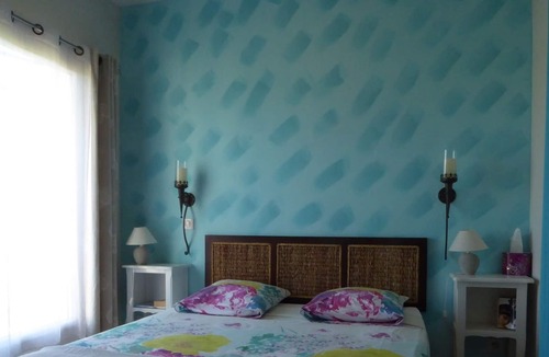 Lamonzie-Saint-Martin House | Charming guest room with kitchen area, quiet