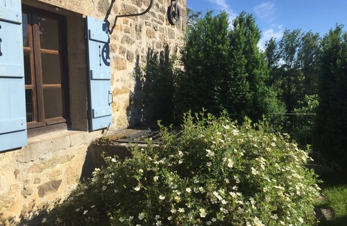 Montigny-sur-Armancon House | Charming house in a former presbytery