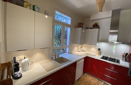 Le Rayol House | Charming family house, feet in the sea, 75 m walking to the beach Rayol