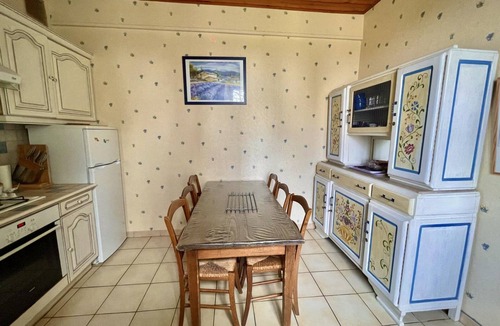 Saint-Aubin-le-Monial Cottage | Charming farmhouse with enclosed garden - Pets allowed