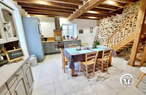 Saint-Calais-du-Desert Cottage | Charming Countryside Getaway-3BR, Fireplace, Fibre WiFi, Near River & Trails